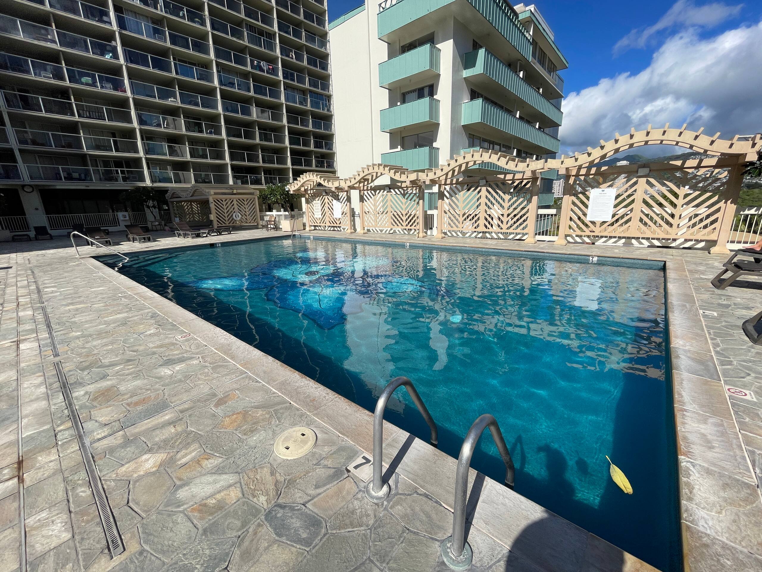 Modern upgrade near beach amazing views king bed - Image 27