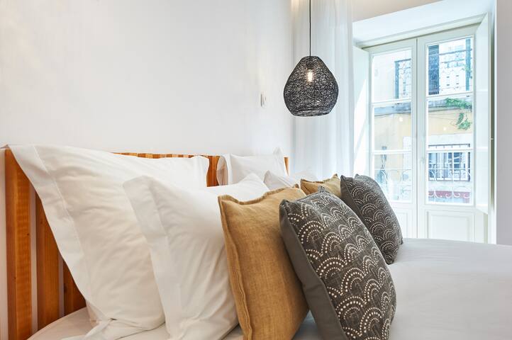 Borealis 3-bedroom w/ Patio gallery image 2