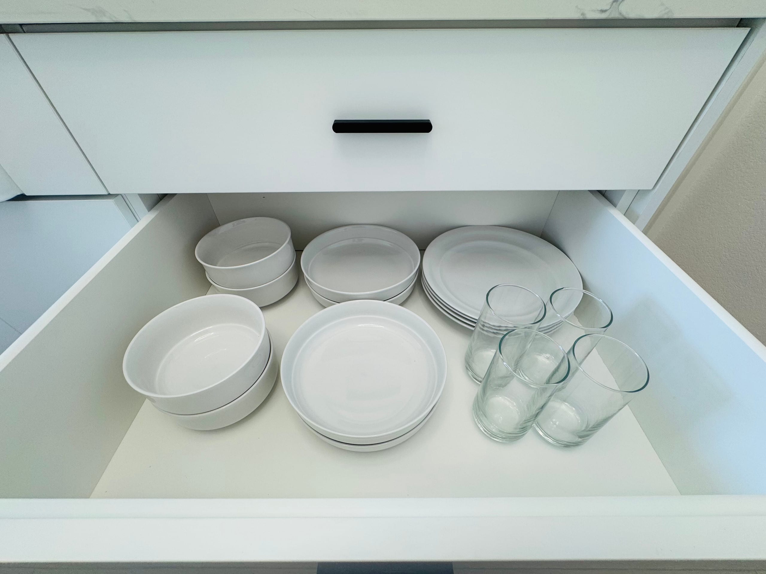 Waikiki Oceanview Escape - Photo 9