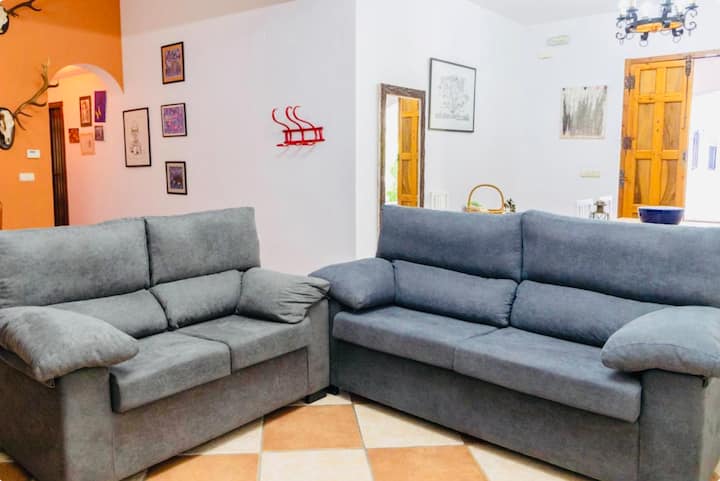 Maravillosa Villa Con Piscina - Priego de Córdoba