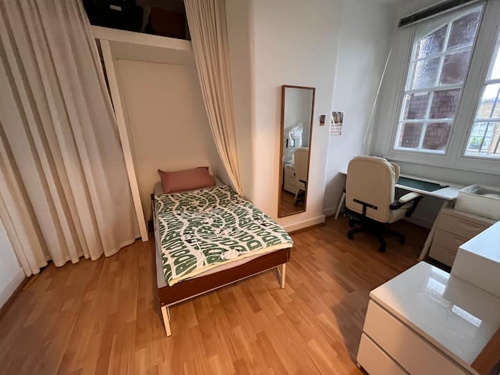 Spálňa 2