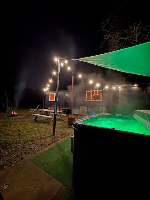 Het Vergeten Weiland | Jacuzzi, Veluwe & horse