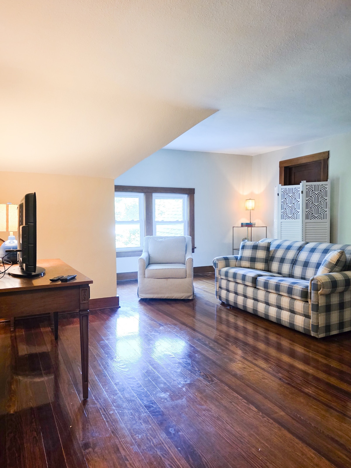 Sofá cama en el salón de arriba 