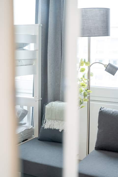 Beliebte Airbnb-Anzeige: 6 Modern city studio for 7 | Bogenhausen near the trade fair in Englschalking