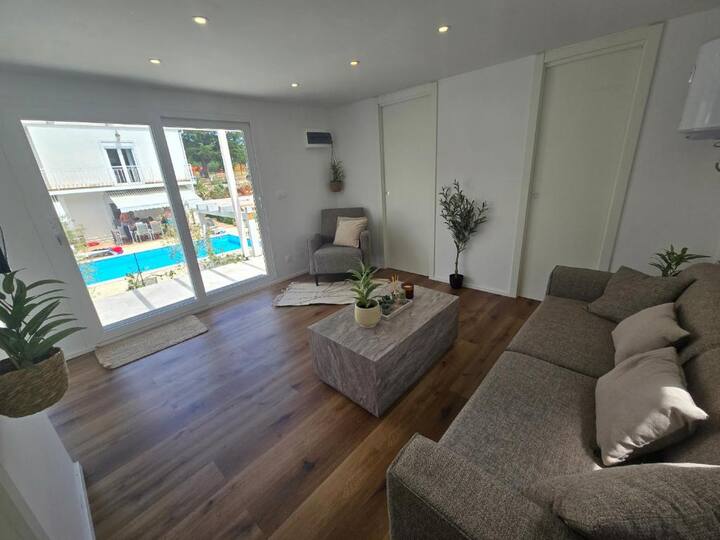 2 Bedroom Mobile Home With Pool - Biograd na Moru, Hırvatistan