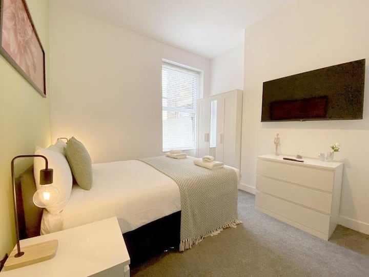Eleven On Dragon | Wifi | Central Stay - Harrogate