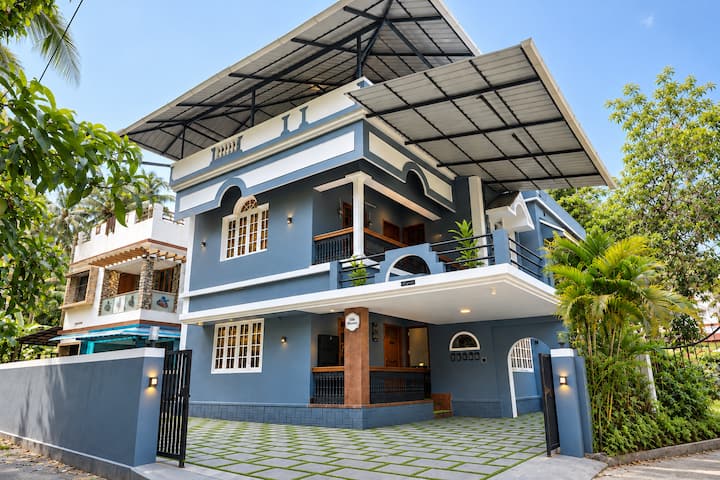 Nila Heavens Guruvayur - Family Friendly 5BHK AC