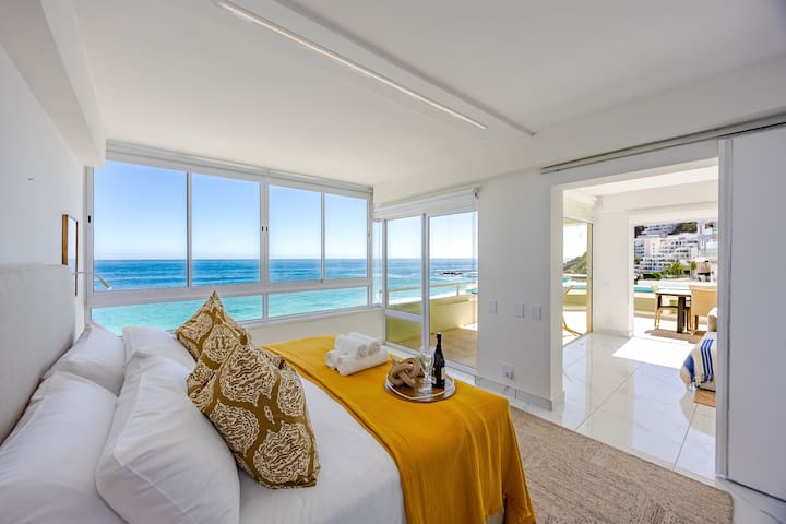 Luxurious, Private entrance Clifton 1st Beach