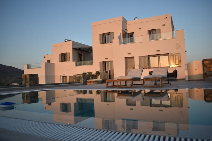 Prime Views – Villa A gallery image 3