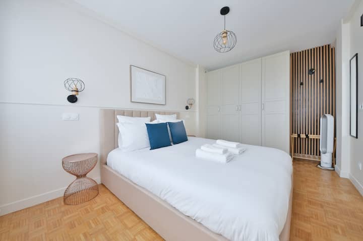 Gorgeous Unit Next To The Seine And Eiffel Tower - París