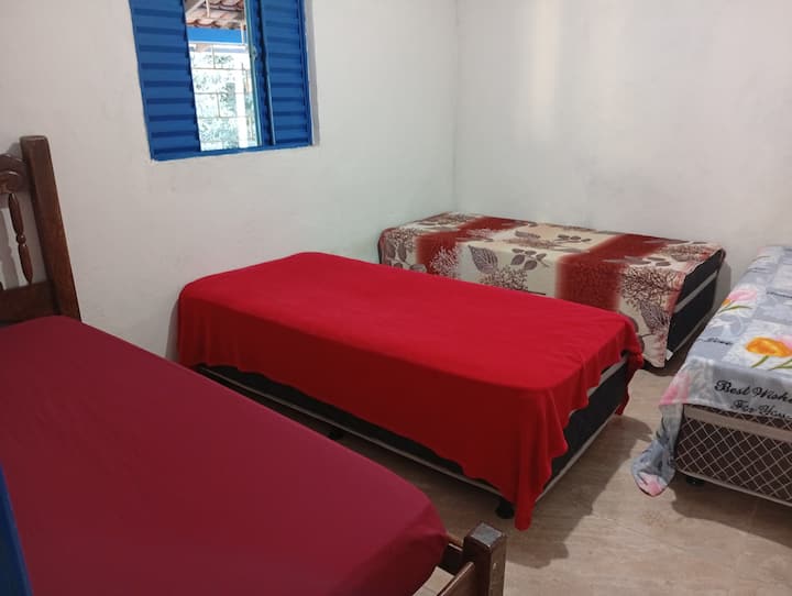 Habitación 2
4 camas individuales