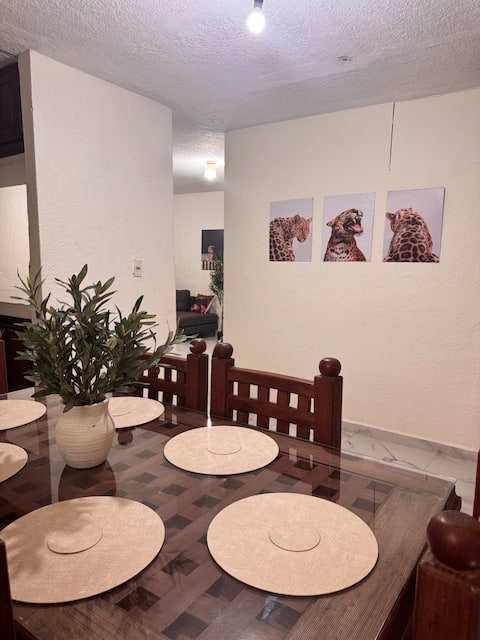 Downtown apartment • 15 minutes from the port