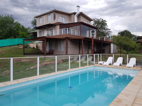 Propiedad de Airbnb exitosa: Exceptional house with pool. en Bialet Massé