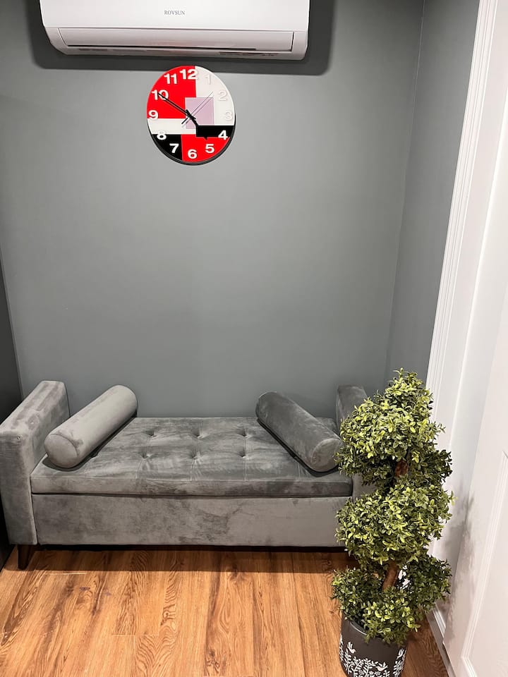 Cozy Private 2br Bsmt/hempstead/beach/ubs/airport - Westbury, NY