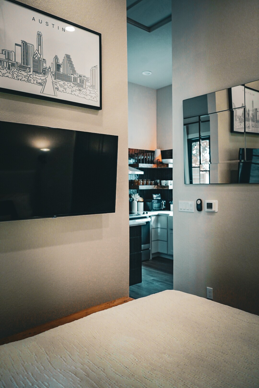 Modern Tiny Home+Rooftop | Gated