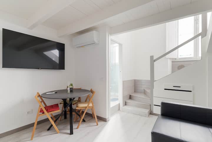 Guesthost - Cozy Loft-studio Flat In Crescenzago - Mailand
