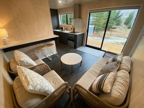 Top performing Airbnb: Cromwell River Retreat in Cromwell