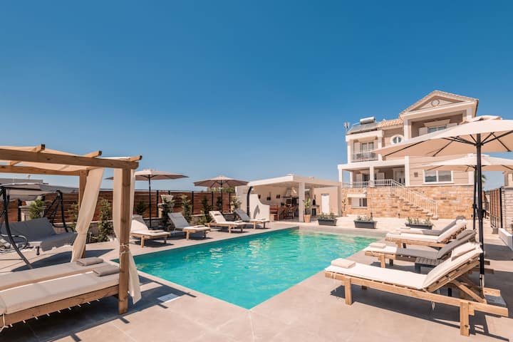 Villa Cela - 5-bedroom Villa With Private Pool - Zakinthos