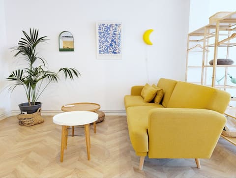 Top performing Airbnb: A2. Cozy apartment 20’ beach in Badalona