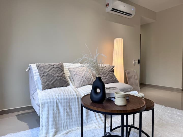 Comfy Damansara Pj Condo 3br 2carpark - Kota Damansara