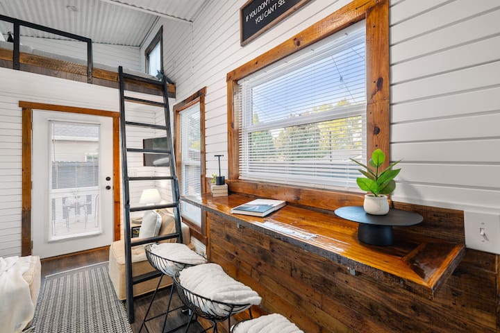 Tiny Home, Hot Tub, Pet Allowed, Fire Pit, Oasis! - Greenville, SC