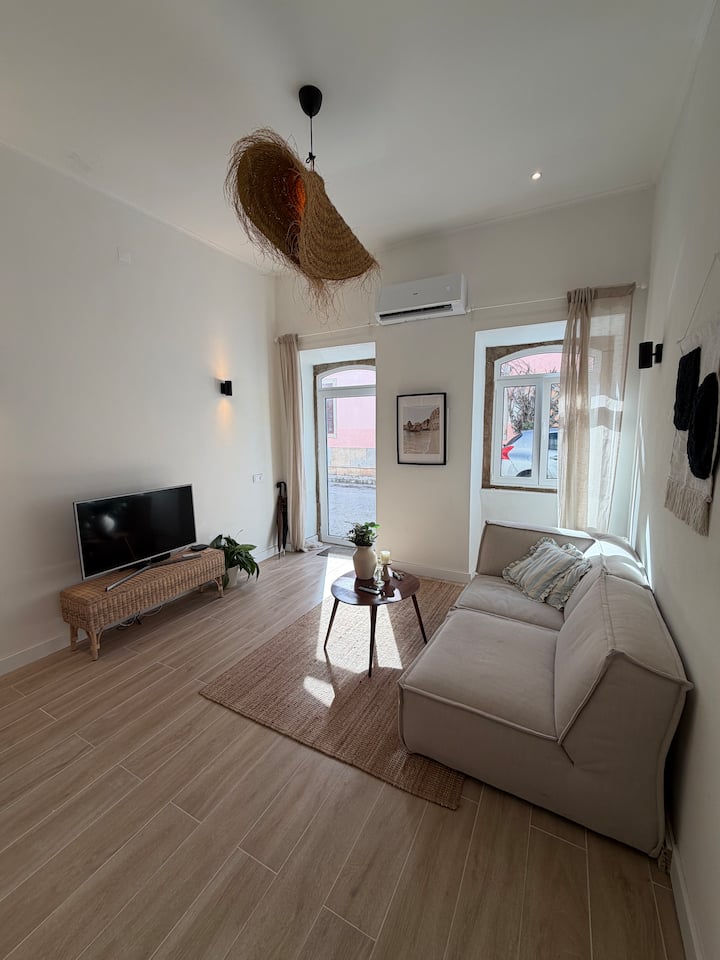 Bright Townhouse Fuseta 5 Min Walk From The Beach - Fuseta