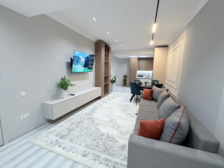 Bai-tash Luxury Apartments  Collection N°103 - Bishkek