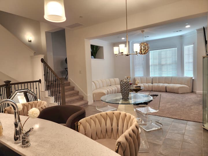 Spacious 3br Townhouse. - 科佩爾