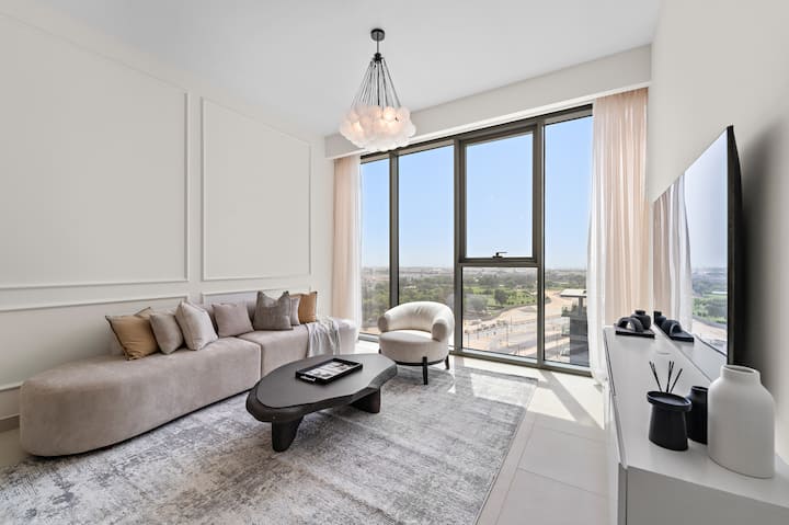 Guest Favorite Retreat Near Downtown & Beach - Dubai