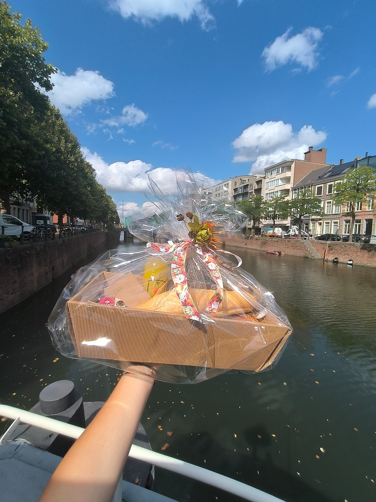 Additional photos image 3 at Lou Andrea Salome — historic cargo-ship wheelhouse in Ghent