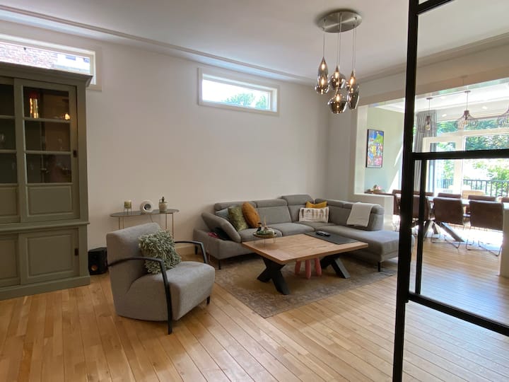 Elegant Family Villa - Comfort, Space & Privacy - Zoetermeer