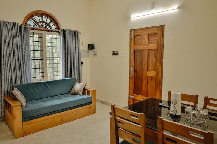 Akasha - Nila Heavens 2 Bhk Homestay (Top Floor) - Guruvayur