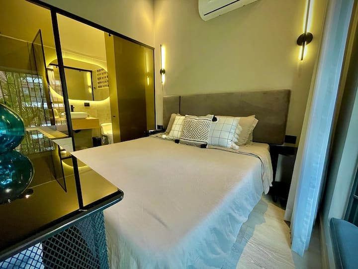 LOFT JAYA S BRAČNIM KREVETOM