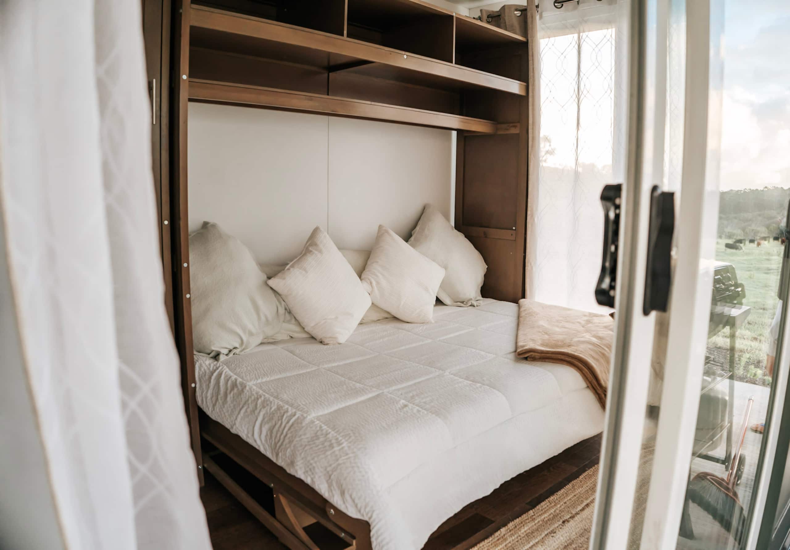 Tiny Home - Photo 7
