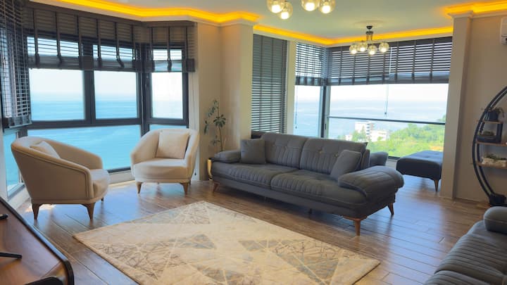 Yeşil Mavi Teraslı Villa - Rize Merkez
