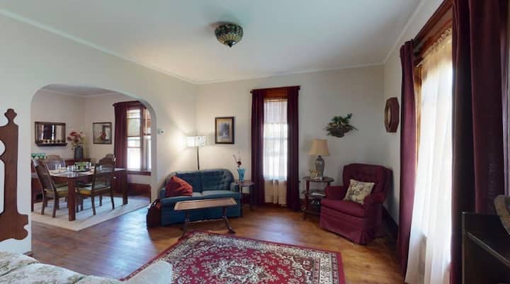 Wolf Den | Fully Furnished 4br Home In Aberdeen - Storybook Land, Aberdeen