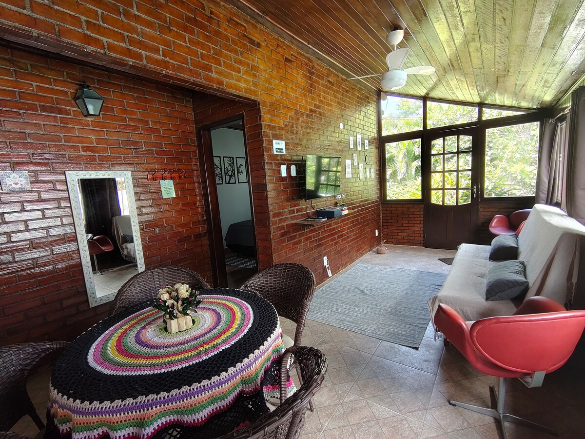 Airbnb em destaque: Chalet with exclusive pool in Miguel Pereira em Miguel Pereira