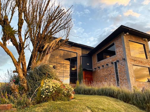 Illayuq- Private Mountain Lodge- Cotopaxi