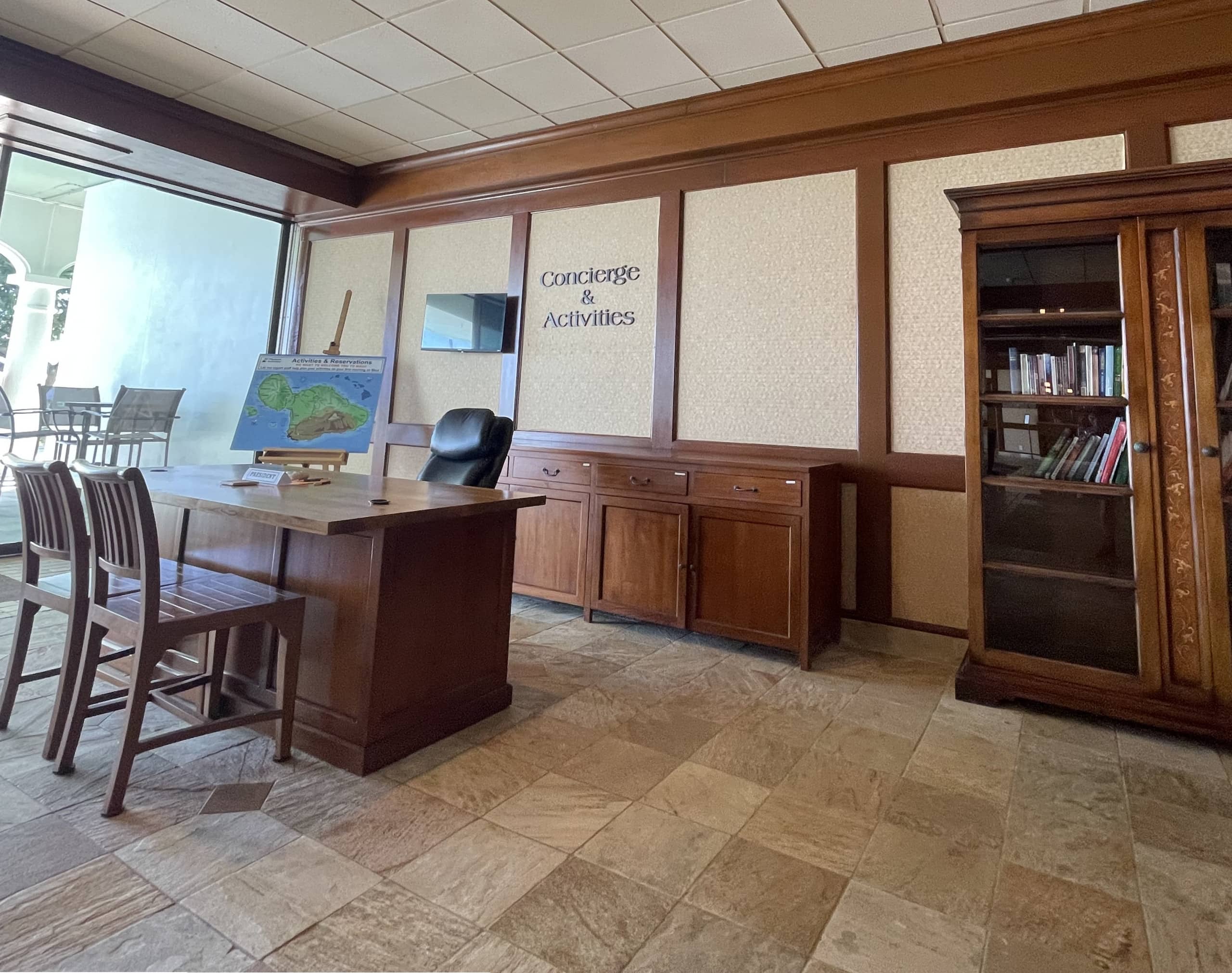Oceanfront Studio Escape – Lahaina Shores 421 - Image 37