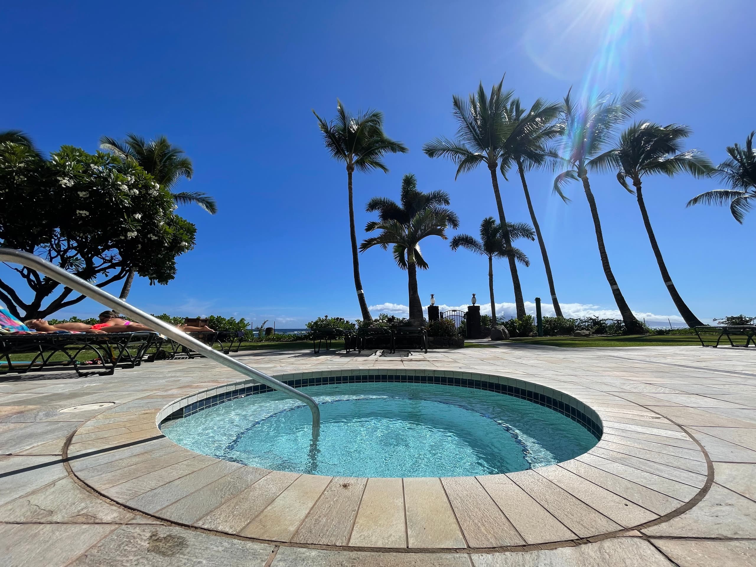 Oceanfront Studio Escape – Lahaina Shores 421 - Image 38