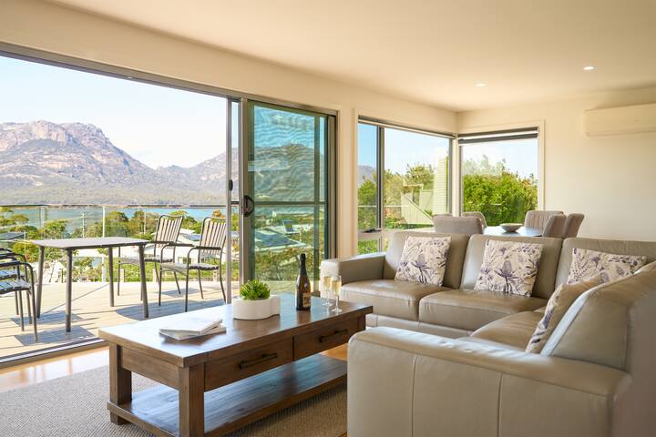 Deja Blue 1 – Freycinet gallery image 3