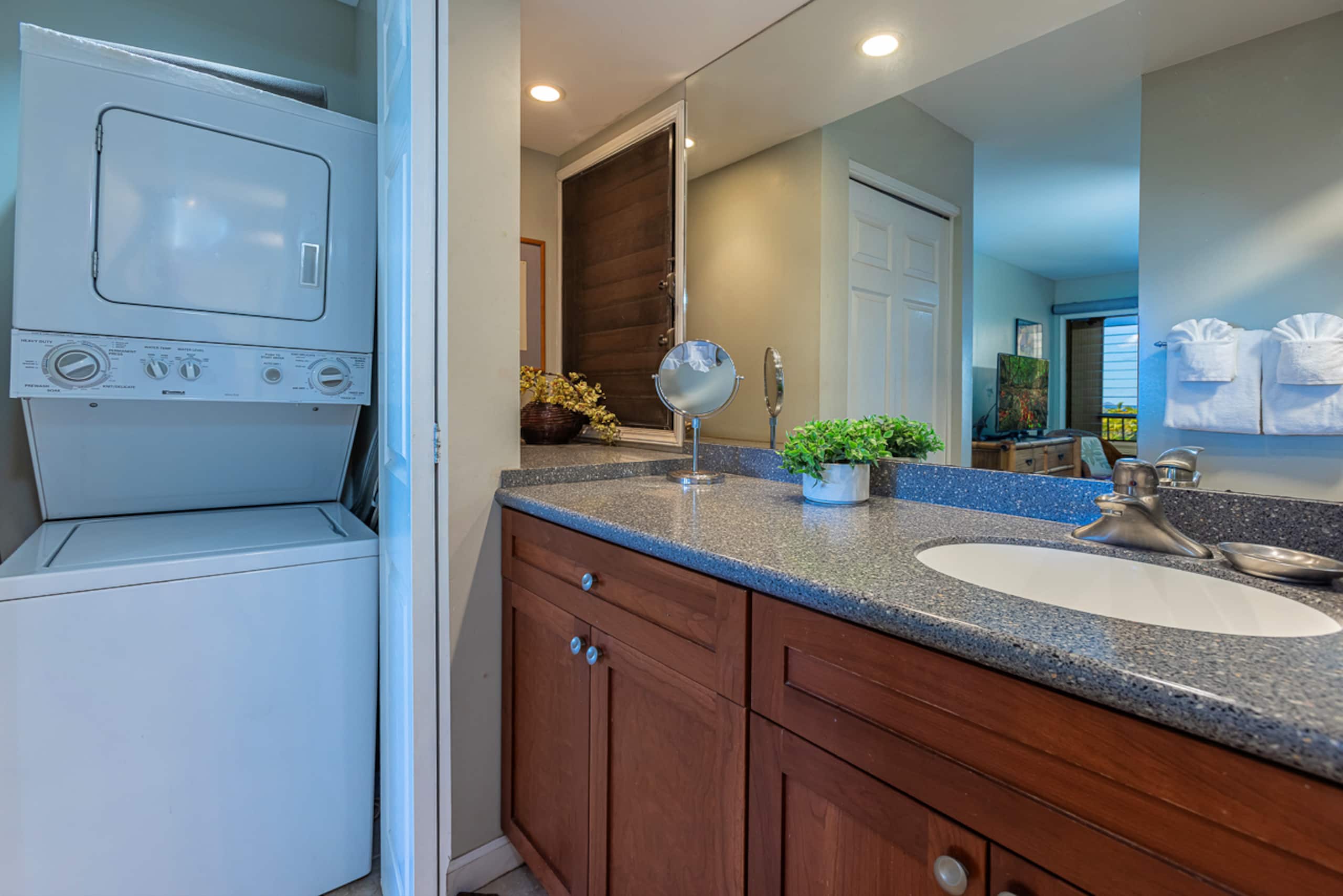 Condo in Kihei · ★4.5 · 1 bedroom · 2 beds · 2 baths - Image 28