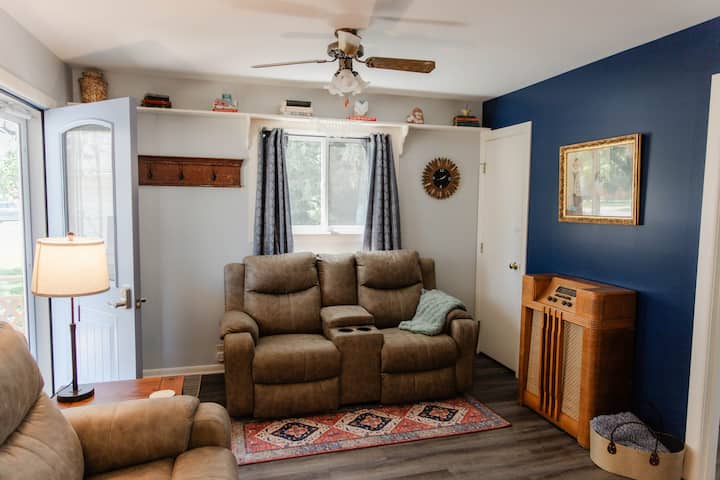 Daisy’s Cottage - Yellow Springs, OH