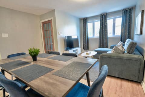 Popular Airbnb listing: 3BR 6Beds 5min Walk Metro Free Parking Place Bell in Laval Des Rapides