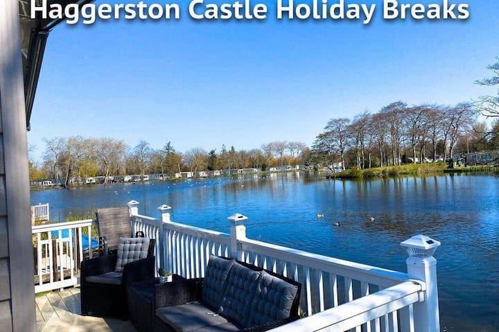 Haggerston Castle Caravan Overlooking The Lake - Berwick-upon-Tweed