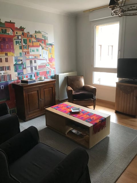 Top performing Airbnb: Cozy apartment in the city center in Châteauroux