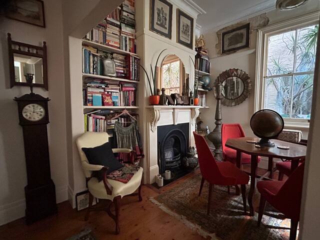 Designer 2 Storey Terrace near Inner City Harbour gallery image 4