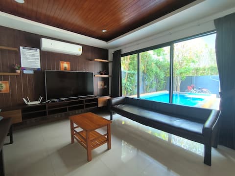 Three Bedrooms Pool Villa Aonang in Quiet Area