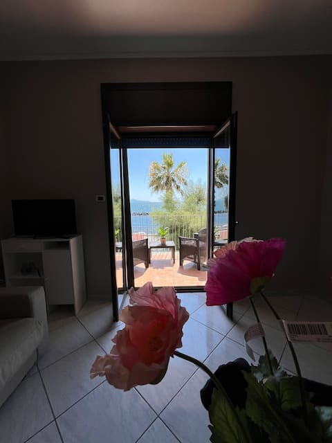 Airbnb con migliori performance: Mareluna apartment - Litoranea a Torre Del Greco