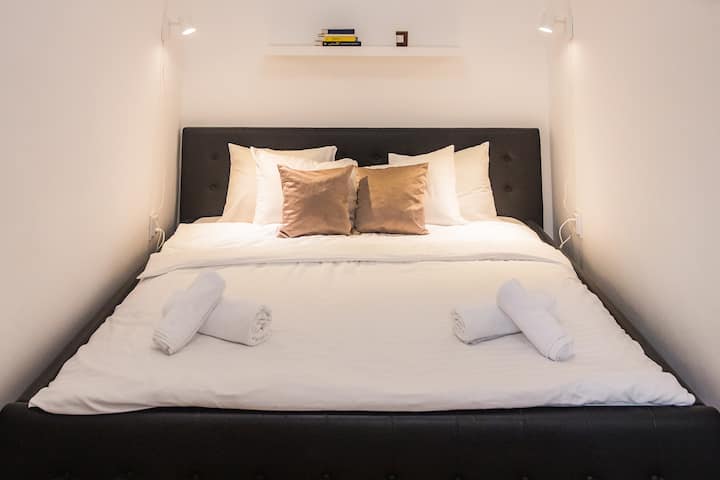 Chambre n° 3 avec lit « king size ».